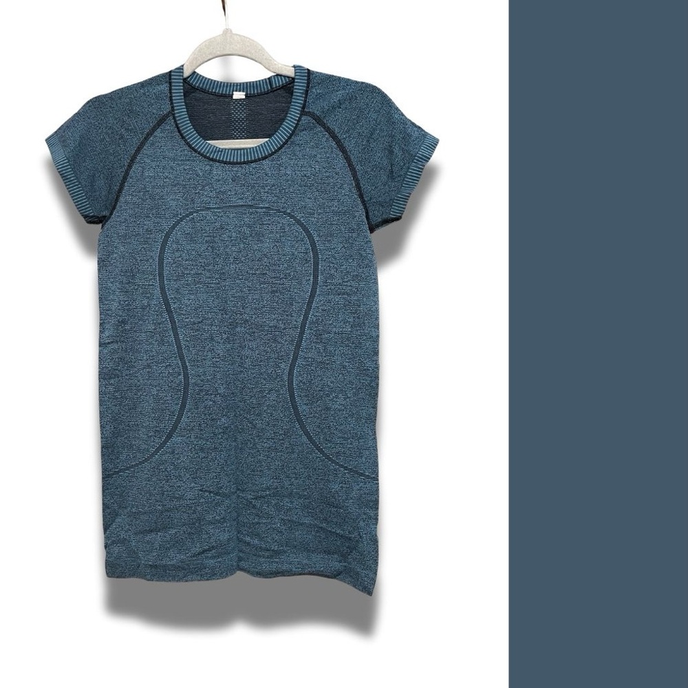 Lululemon Swiftly Tech Short-Sleeve Shirt Blue - Size 6